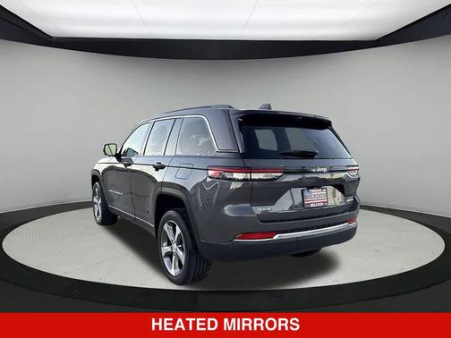 Baltic Gray Metallic Clearcoat 2025 Jeep Grand Cherokee Limited