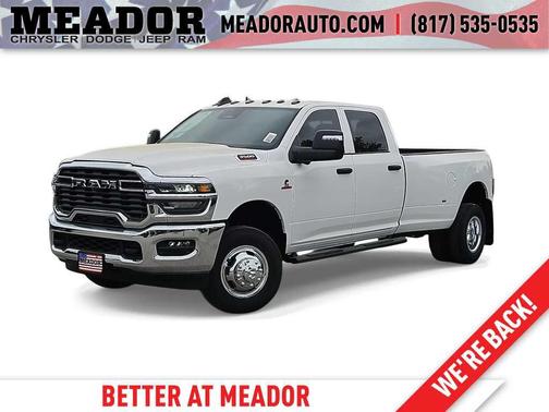 Bright White Clearcoat 2026 RAM 3500 Tradesman Crew Cab 4x4 8' Box