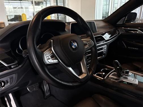2018 BMW 750 i xDrive