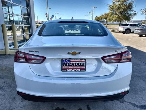 2022 Chevrolet Malibu FWD LT