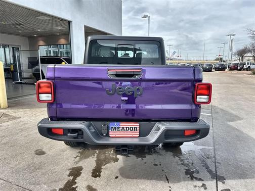 2026 Jeep Gladiator Sport