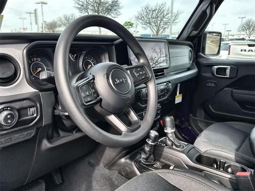 2026 Jeep Gladiator Sport