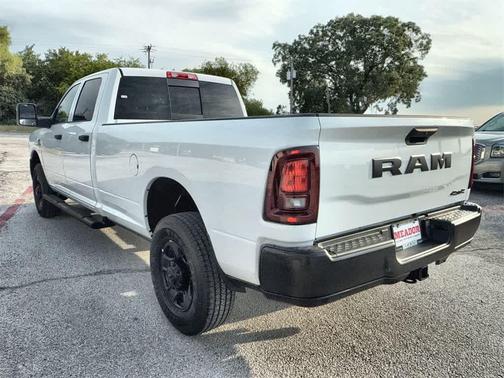2026 RAM 3500 Tradesman Crew Cab 4x4 8' Box