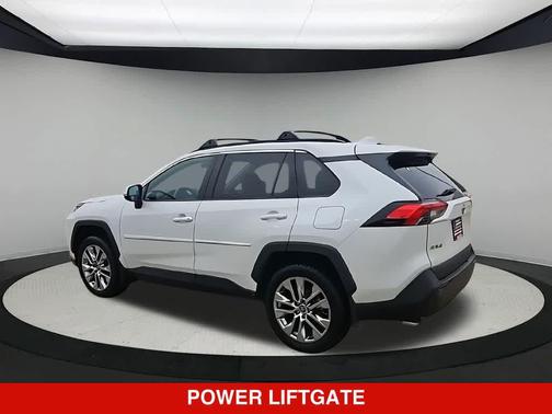 Blizzard Pearl 2021 Toyota RAV4 XLE Premium
