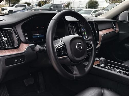 2023 Volvo XC60 Recharge Plug-In Hybrid T8 Plus Bright Theme