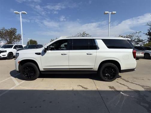 2023 GMC Yukon XL Denali Ultimate