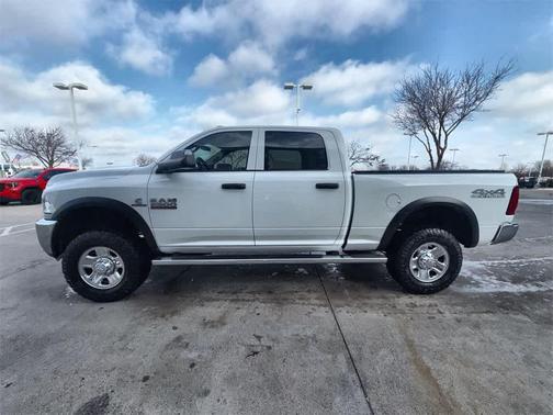 2018 RAM 2500 Tradesman Crew Cab 4x4 6'4' Box