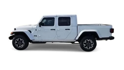 Bright White Clearcoat 2026 Jeep Gladiator Sahara 4x4