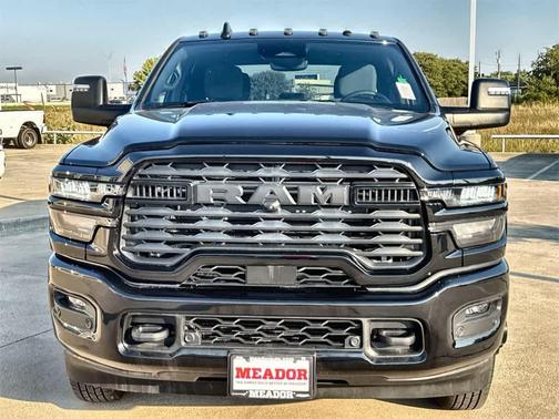 2026 RAM 3500 Lone Star Crew Cab 4x4 8' Box