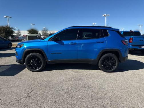 Fathom Blue Pearl Coat 2026 Jeep Compass Latitude