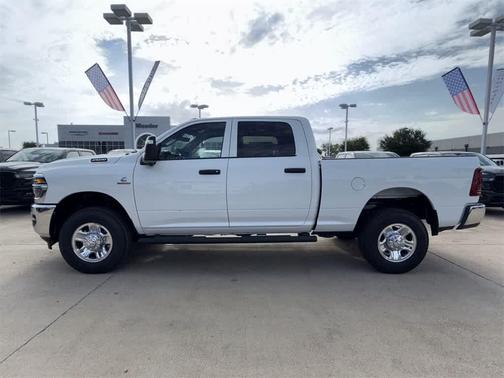 2025 RAM 2500 Tradesman Crew Cab 4x4 6'4' Box