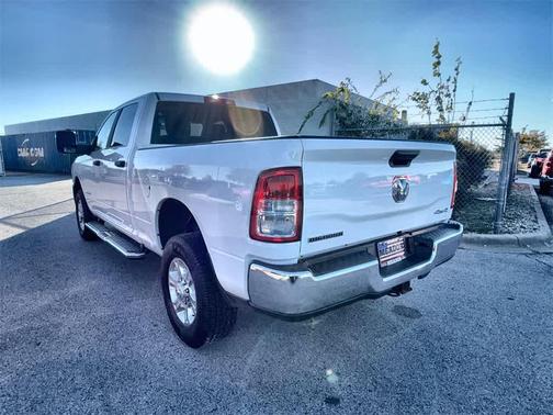 2023 RAM 2500 Big Horn Crew Cab 4x4 6'4' Box