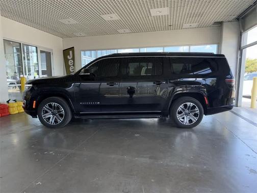 2023 Jeep Wagoneer L Series II 4x4
