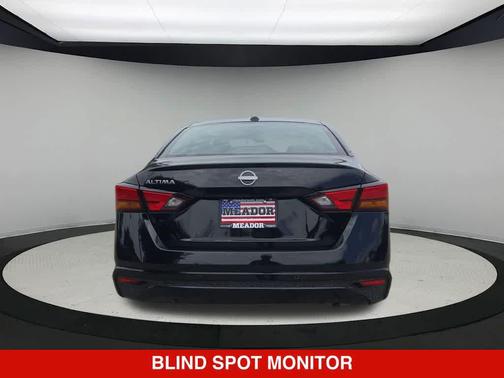 Super Black 2025 Nissan Altima SV FWD