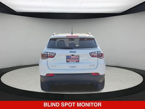 Bright White Clearcoat 2024 Jeep Compass Latitude