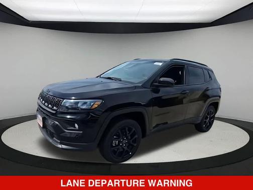 Diamond Black Crystal Pearlcoat 2026 Jeep Compass Latitude