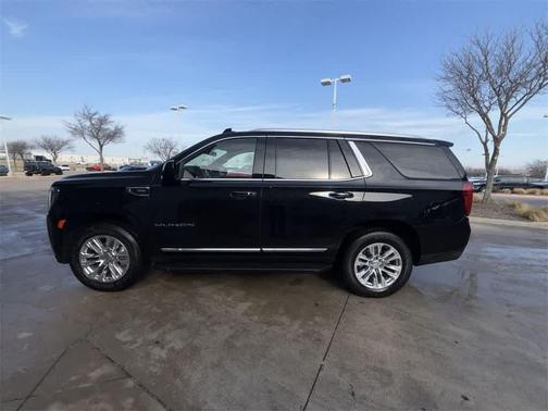 2024 GMC Yukon SLT