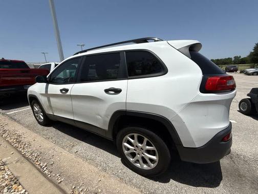 Bright White Clearcoat 2016 Jeep Cherokee Sport