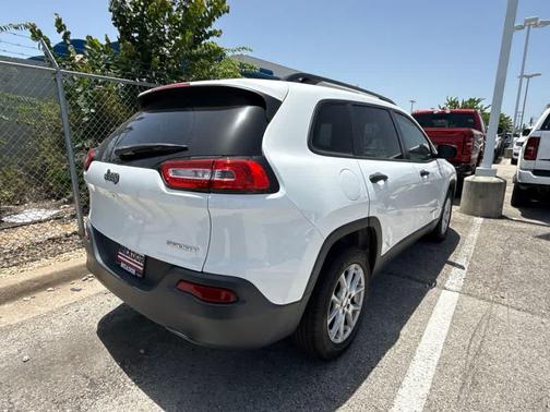Bright White Clearcoat 2016 Jeep Cherokee Sport