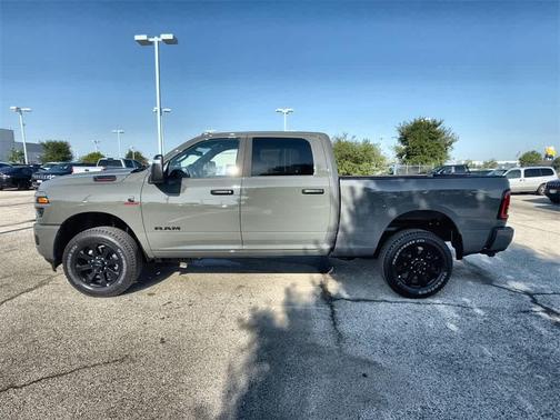 2026 RAM 2500 Lone Star Crew Cab 4x4 6'4' Box