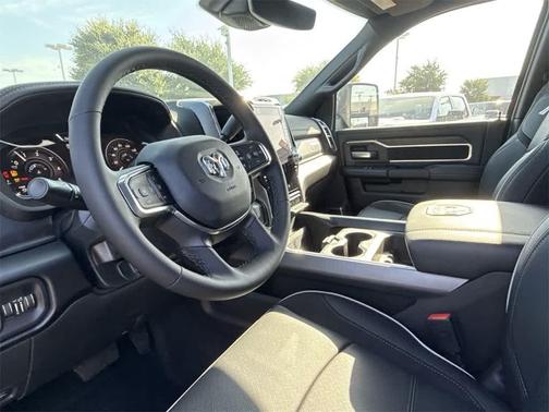 2025 RAM 2500 Laramie Crew Cab 4x4 6'4' Box