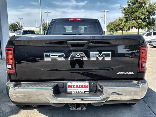 2026 RAM 3500 Tradesman Crew Cab 4x4 8' Box