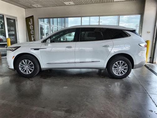 2023 Buick Enclave Essence FWD