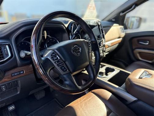 2021 Nissan Titan Platinum Reserve