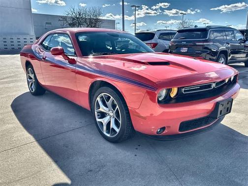 2016 Dodge Challenger SXT