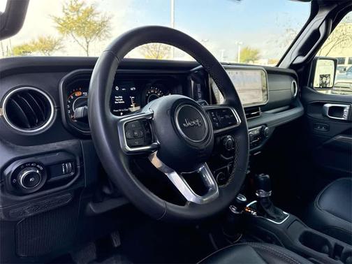 2024 Jeep Wrangler 4-Door Sahara 4x4