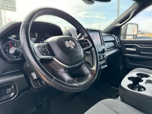 2022 RAM 2500 Laramie Crew Cab 4x4 6'4' Box