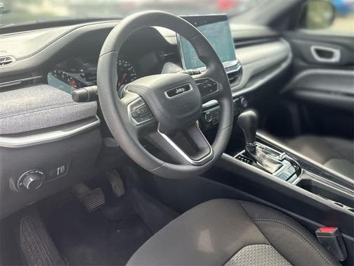 2023 Jeep Compass Sport