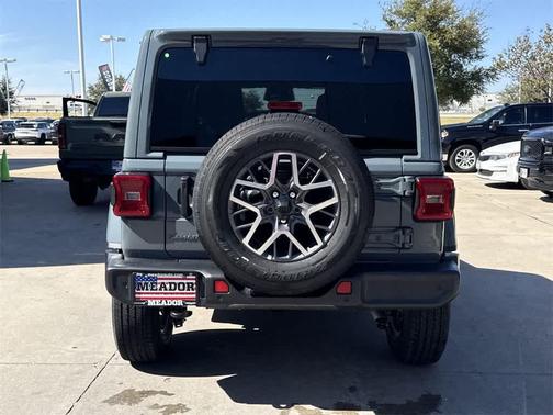 2026 Jeep Wrangler 4-Door Sahara 4x4