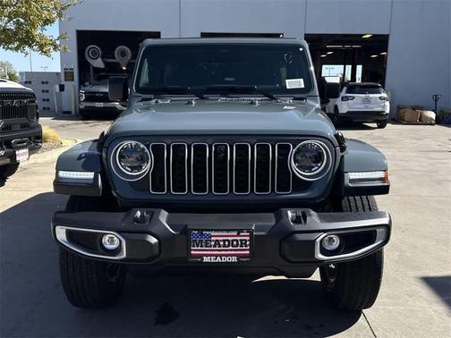 2026 Jeep Wrangler 4-Door Sahara 4x4