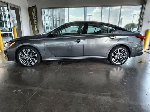 2023 Nissan Altima 2.5 SL