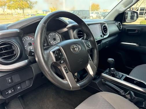 2022 Toyota Tacoma SR5