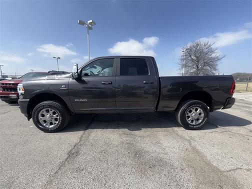 2024 RAM 2500 Laramie Crew Cab 4x4 6'4' Box