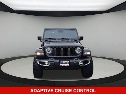 Black Clearcoat 2024 Jeep Gladiator Sport S