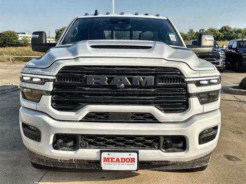 2026 RAM 3500 Laramie Crew Cab 4x4 8' Box