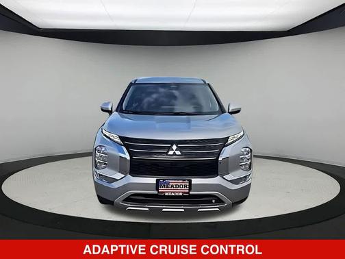 Alloy Silver Metallic 2024 Mitsubishi Outlander SE