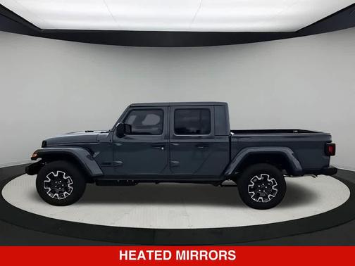 Anvil Clearcoat 2026 Jeep Gladiator Sahara 4x4