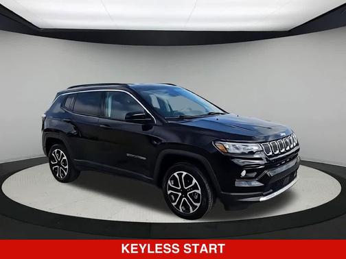 Diamond Black Crystal Pearlcoat 2022 Jeep Compass Limited