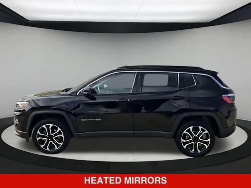 Diamond Black Crystal Pearlcoat 2022 Jeep Compass Limited