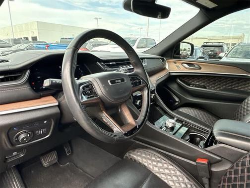 2022 Jeep Grand Cherokee 4xe Summit