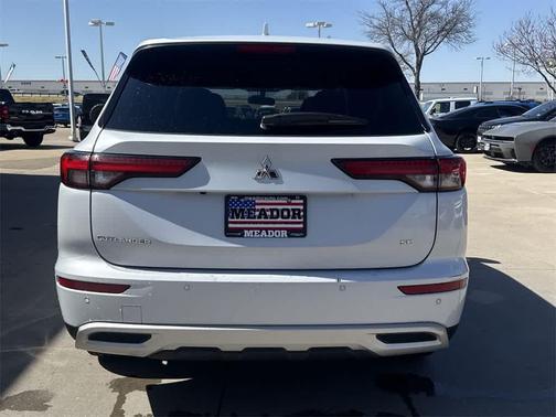 2024 Mitsubishi Outlander SE 2.5 2WD