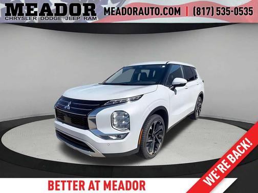 White Diamond 2024 Mitsubishi Outlander SE