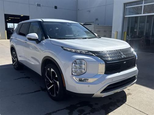 2024 Mitsubishi Outlander SE 2.5 2WD