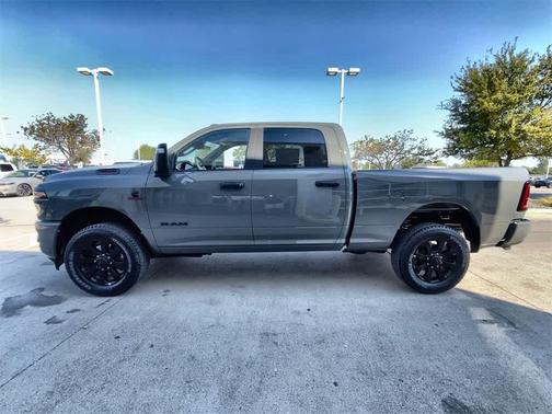2026 RAM 2500 Lone Star Crew Cab 4x4 6'4' Box