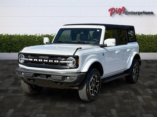 2023 Ford Bronco Outer Banks