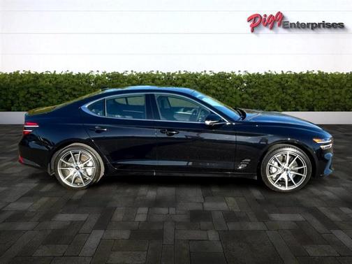 2025 Genesis G70 2.5T